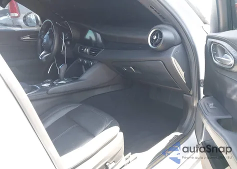 2022 Alfa Romeo Giulia Sprint Rwd from USA, damaged, VIN ZARFAMAN4N7661642